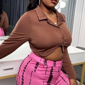 Plus Size Brown Long Sleeve Collared Crop Top
